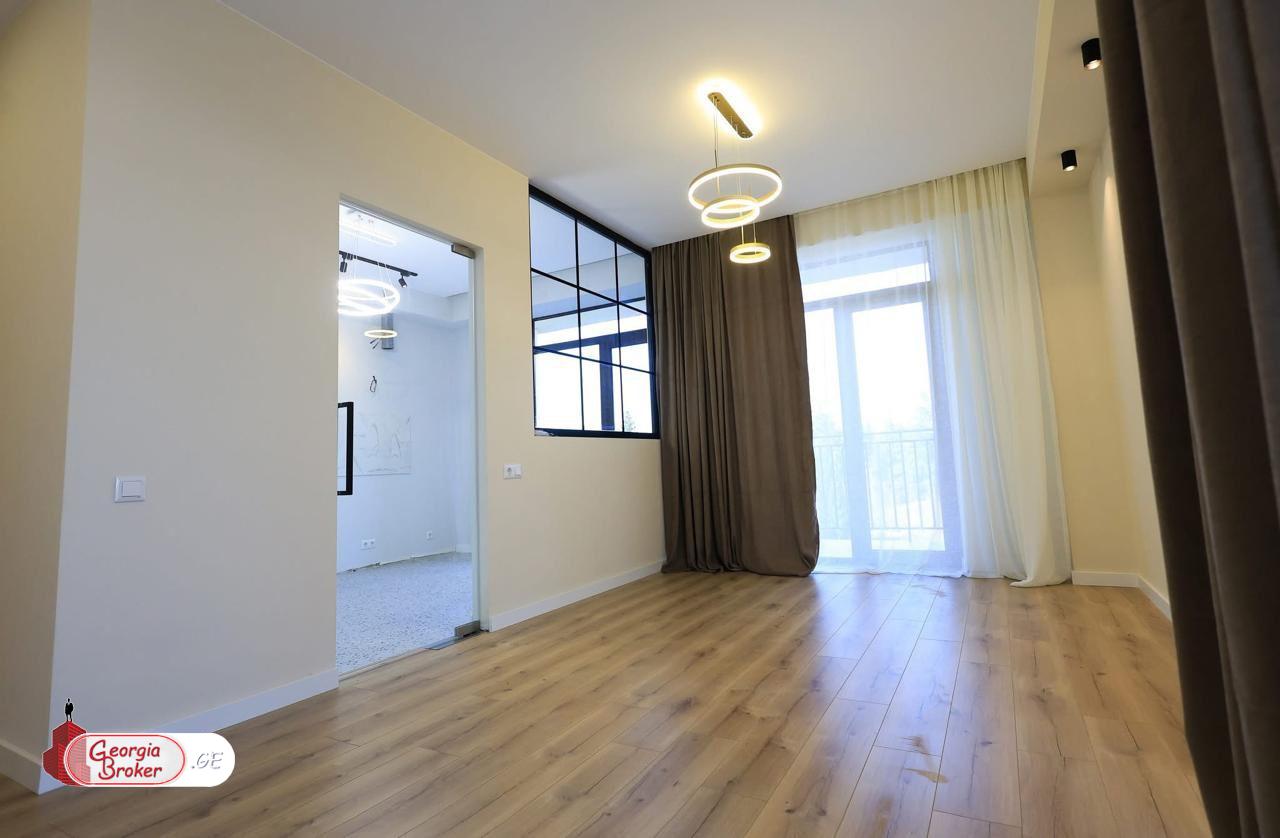 nearly repaired 5-room apartment for sale